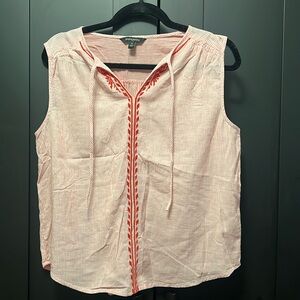 Banana Republic sleeveless front tie top. Red/white. Size Small.